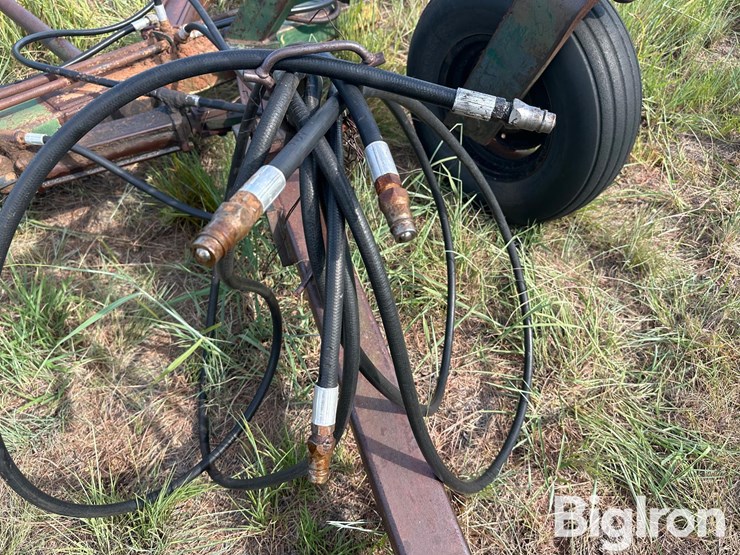 john-deere-8300-image-11