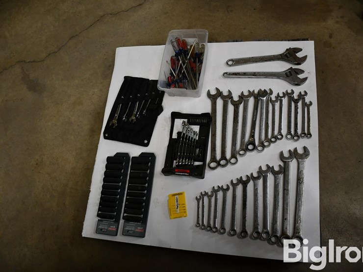 pallet-of-farm-support-image-8