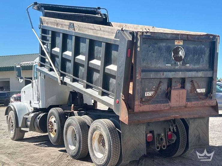 2013-peterbilt-367-image-4