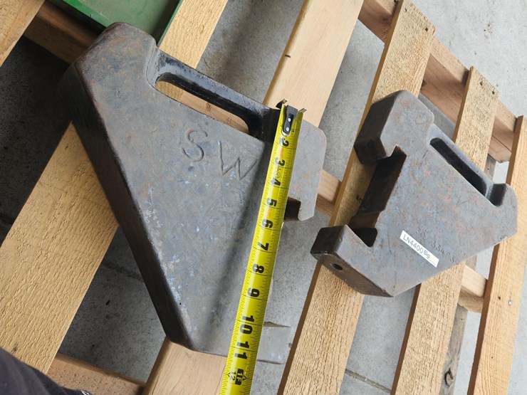 misc.-suitcase-weights-image-13