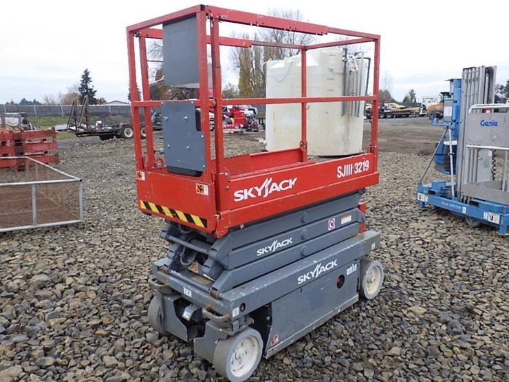 skyjack-sjiii3219-image-1