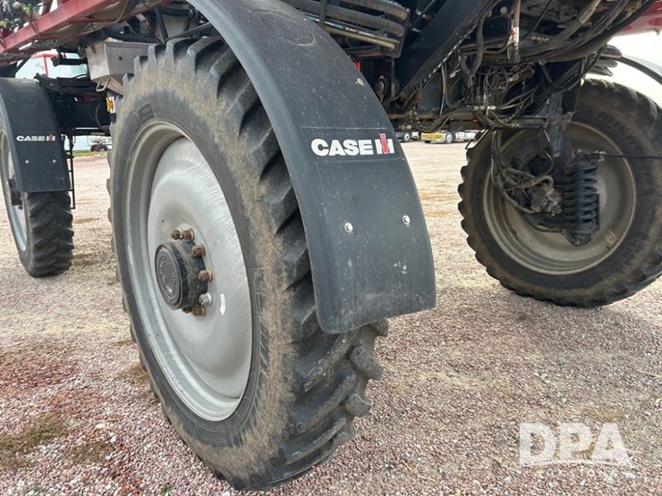 2020-case-ih-patriot-4440-image-25