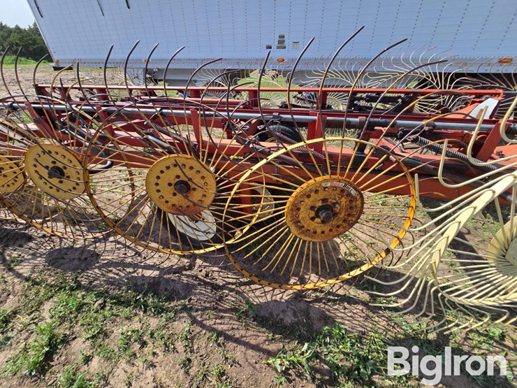 h&s-bi-fold-rake-image-11