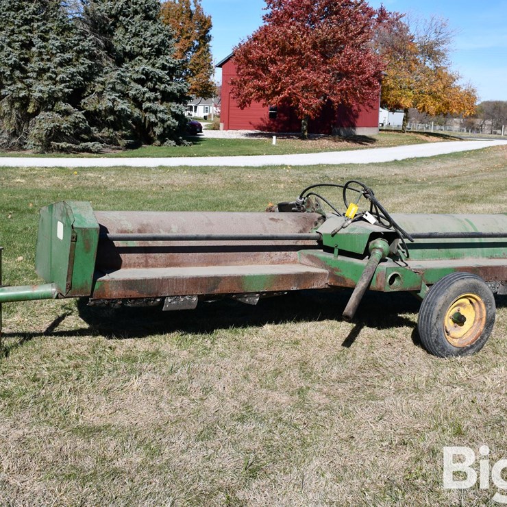 John Deere Shredder