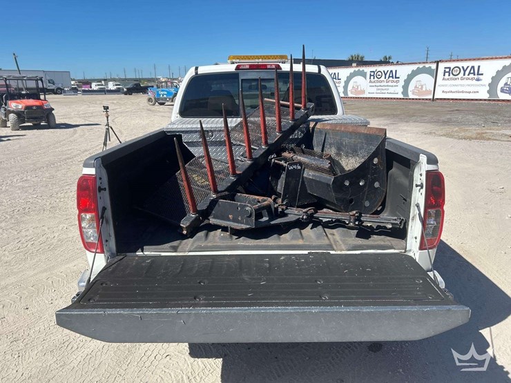 2015-nissan-frontier-image-29