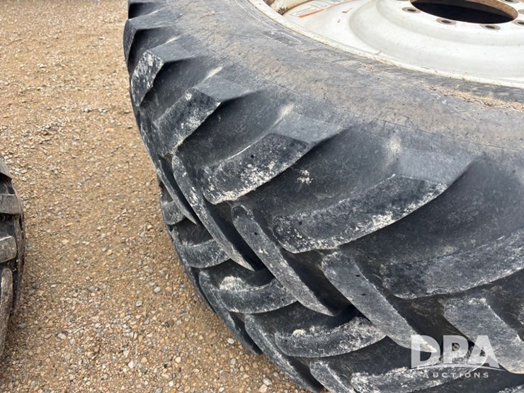 row-crop-tires-(dr12556)-image-6