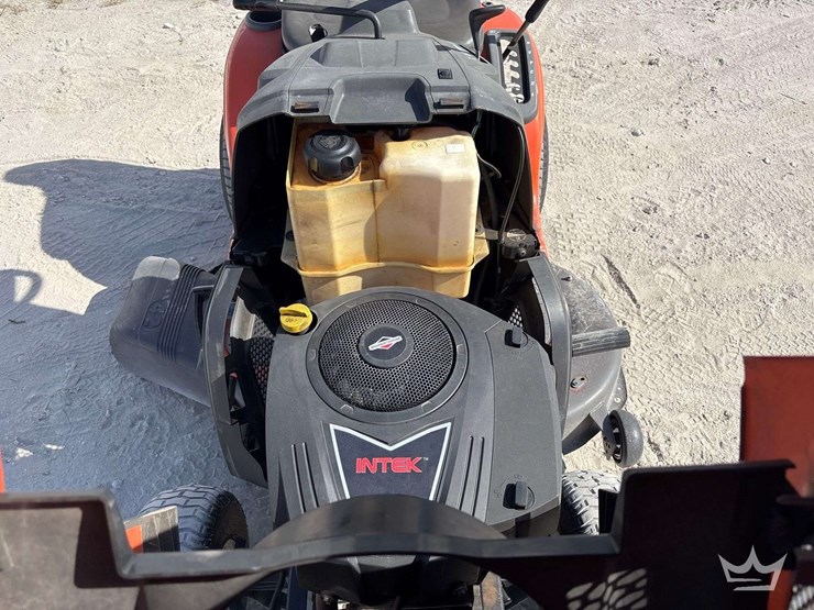 husqvarna-42in-riding-mower-image-14