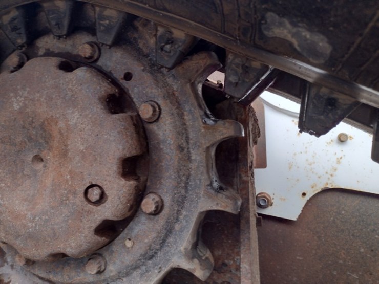 bobcat-t870-image-30