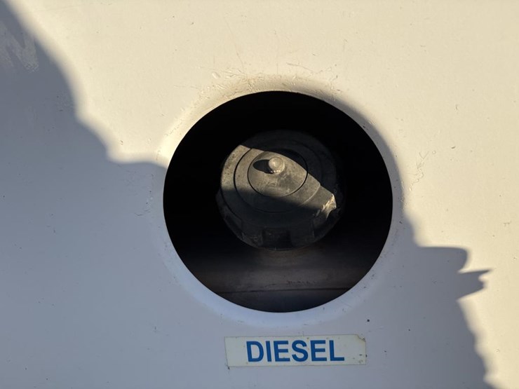 #1472-•-whisperwatt-dca-100ssvu-towable-generator-image-12