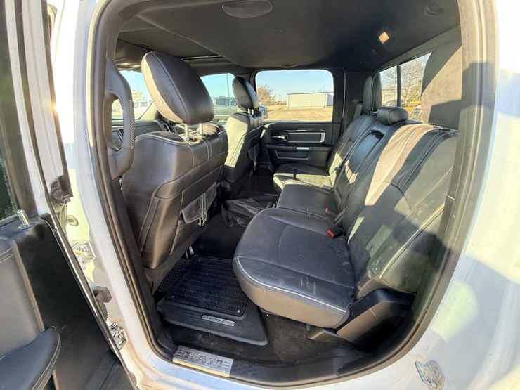 2016-dodge-1500-image-37