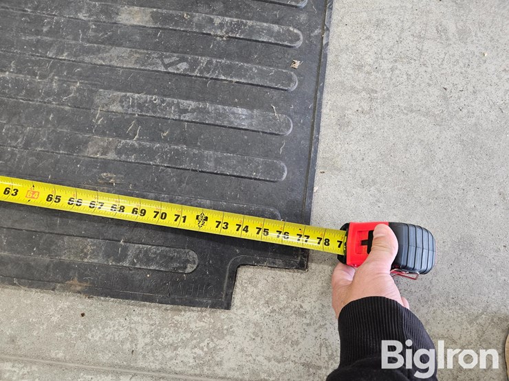 chevrolet-silverado-tailgate-&-box-floor-pad-image-17