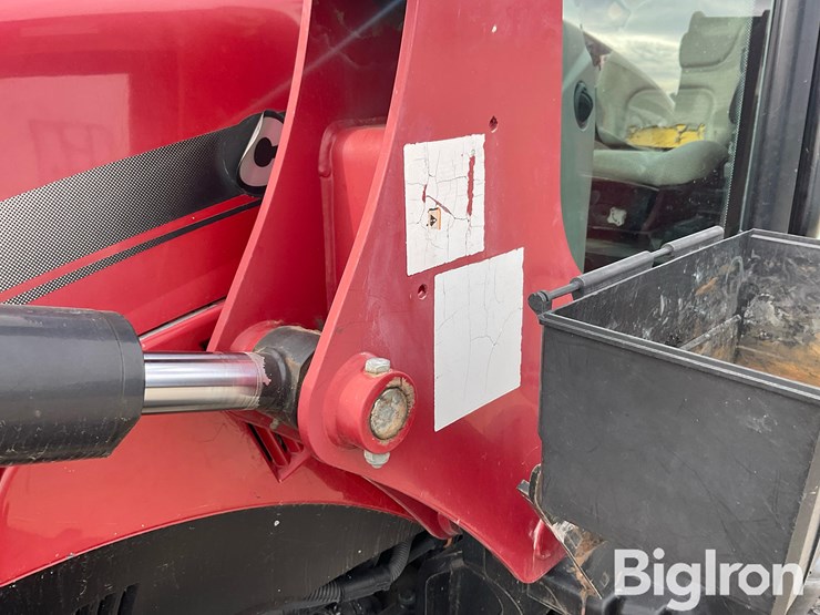 2013-case-ih-farmall-105c-image-18