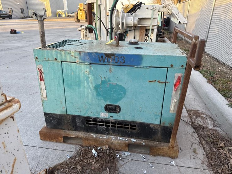 #4295-•-multiquip-sdw-225ss-welder-image-2