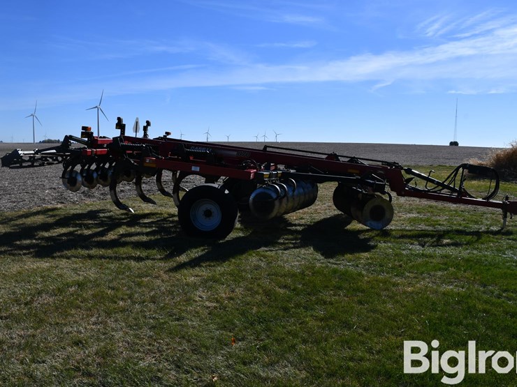 case-ih-870-7-shank-disk-ripper-image-4