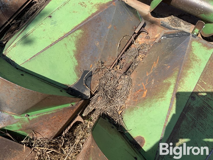 john-deere-444-image-12