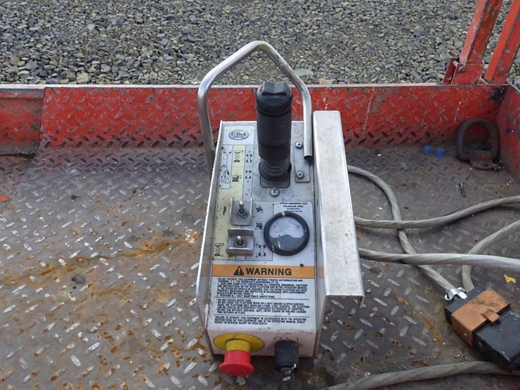 1995-skyjack-sjiii3220-image-11