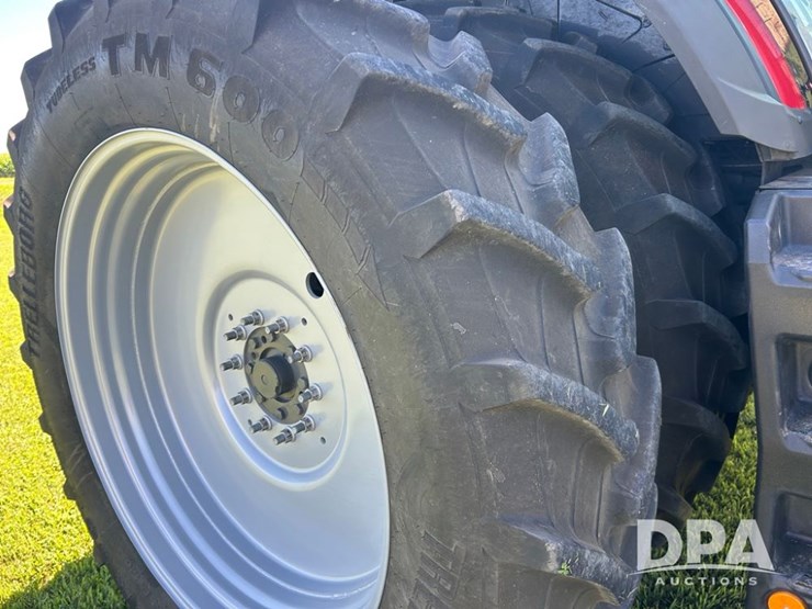 2022-massey-ferguson-8735s-image-27