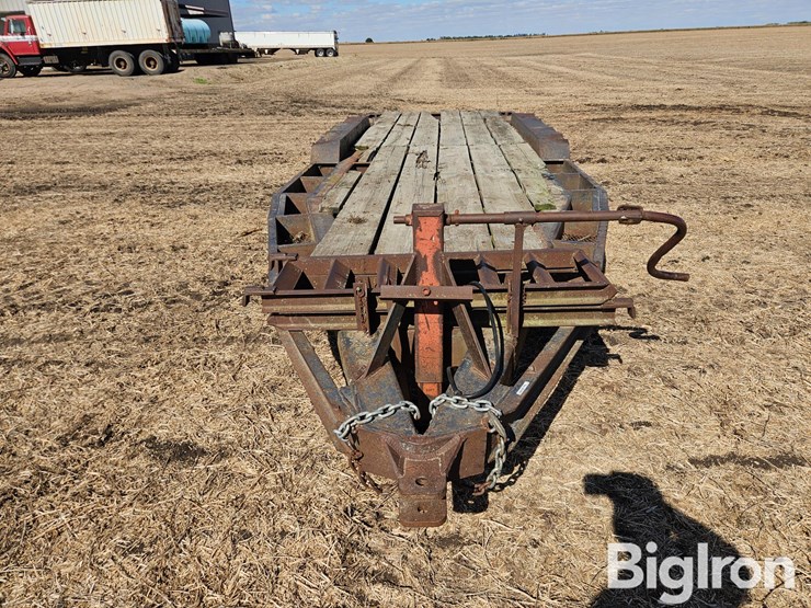 19'-tri/-axle-flatbed-trailer-image-2