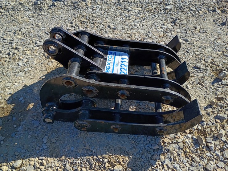 #22211-•-mini-excavator-grapple-image-1