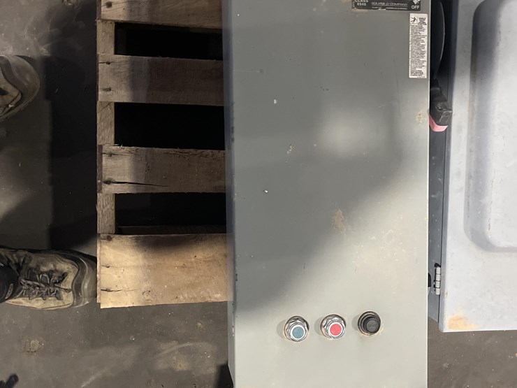 square-d-pump-panels-image-18