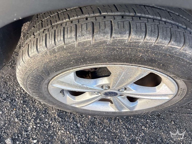 2015-ford-escape-image-24