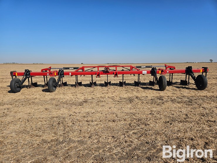 agri-products-12r36-ditcher/hiller-image-2