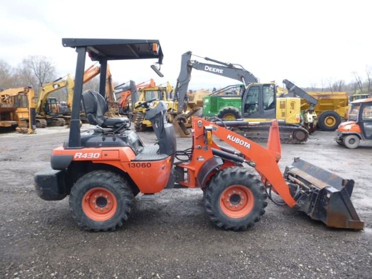kubota-r430-image-3