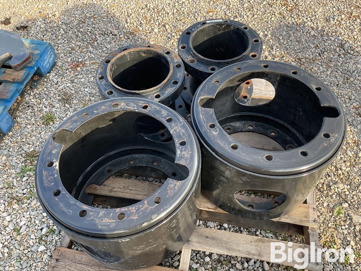 new-holland-390-image-5