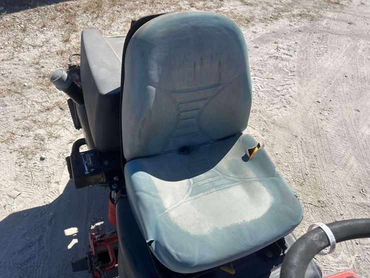 2017-jacobsen-3551-hours-image-12