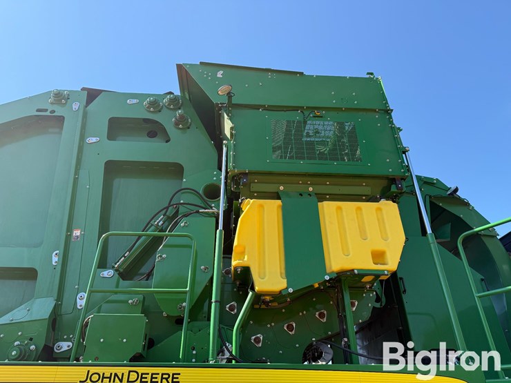 2018-john-deere-cs690-image-17