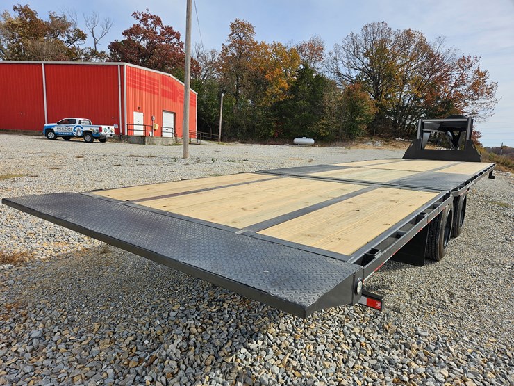 #22762-•-2025-ez-haul-32'-flatbed-trailer-image-10