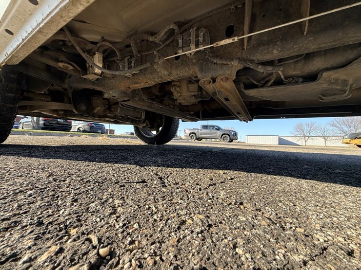 2016-dodge-1500-image-44