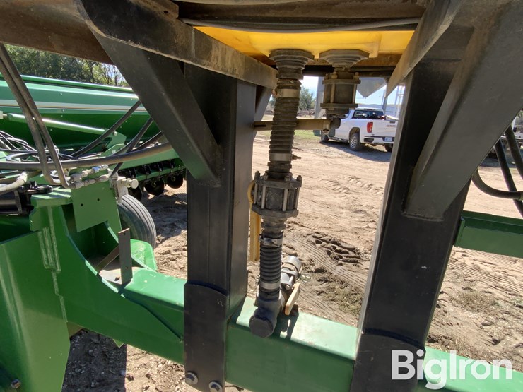 2014-great-plains-2s2600hd-image-14