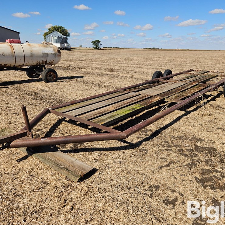Donahue T/A Equipment Trailer