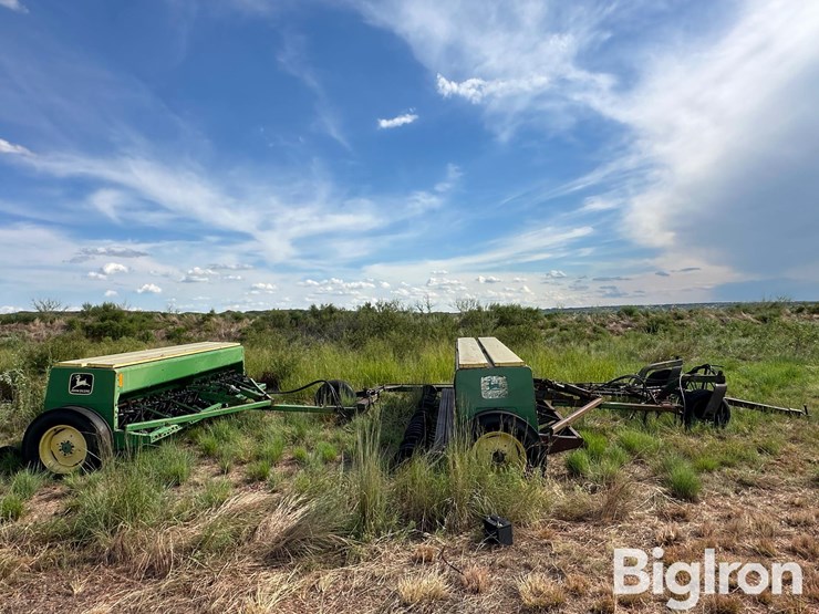 john-deere-8300-image-4