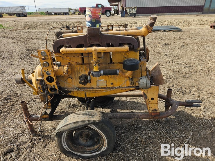 minneapolis-moline-425-a-6-cyl.-power-unit-image-8