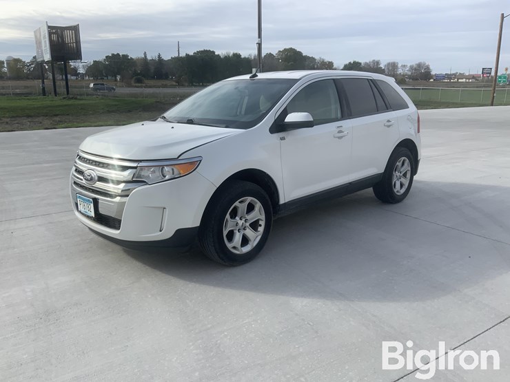 2014-ford-edge-image-1