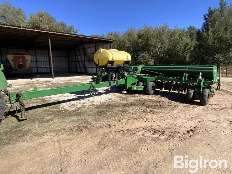 2014-great-plains-2s2600hd-image-1