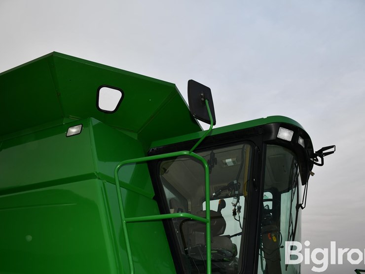 2005-john-deere-9560-sts-image-15