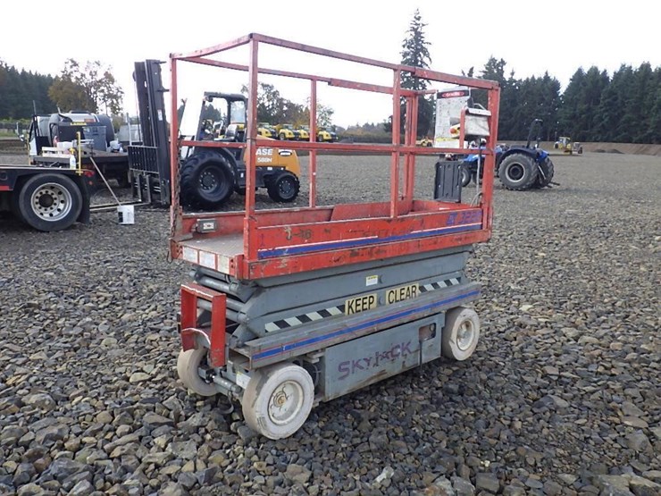 1995-skyjack-sjiii3220-image-5