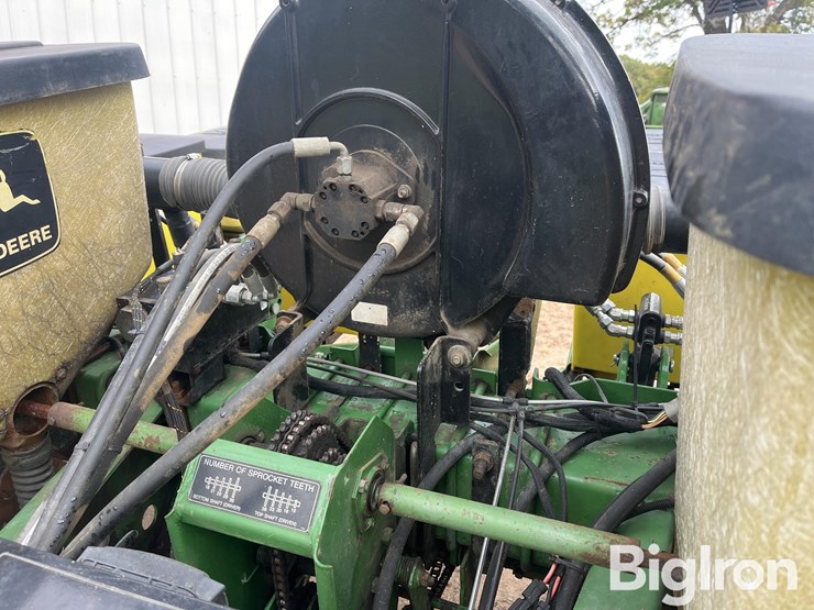 john-deere-7200-image-20