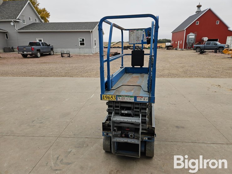 2015-genie-gs1930-image-4