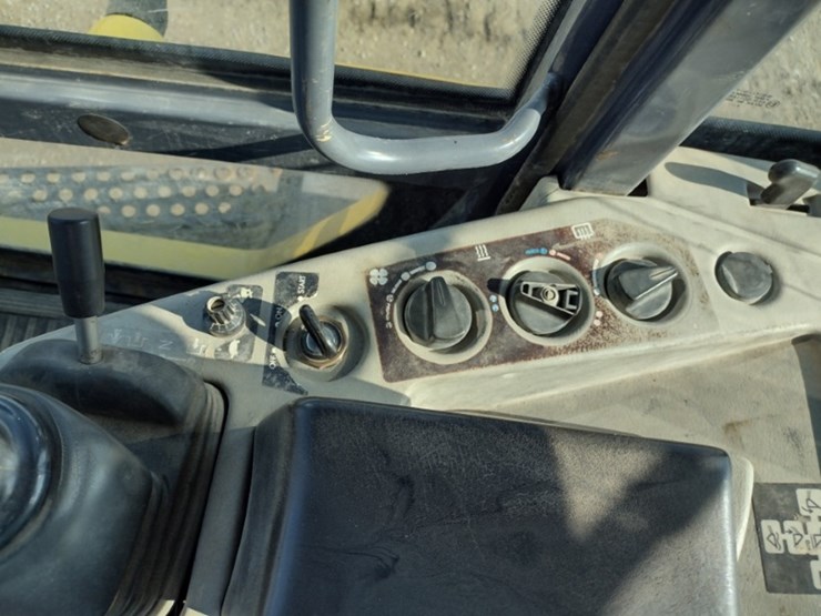 komatsu-wa95-3-image-10