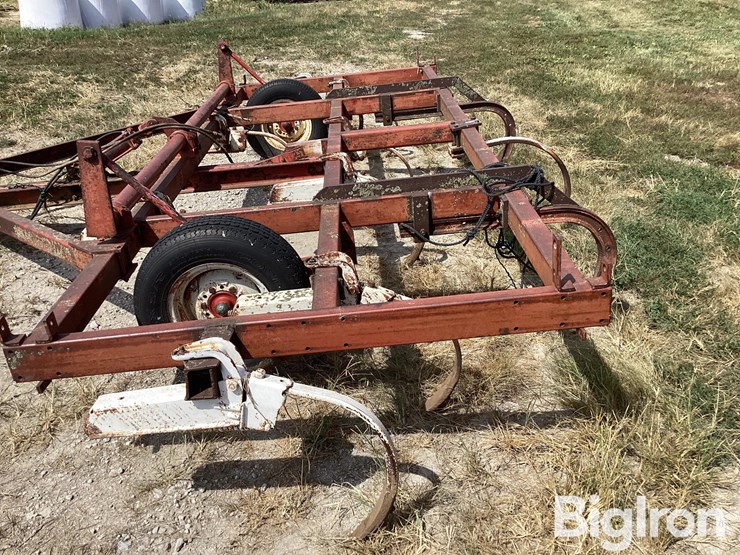 international-11-image-14