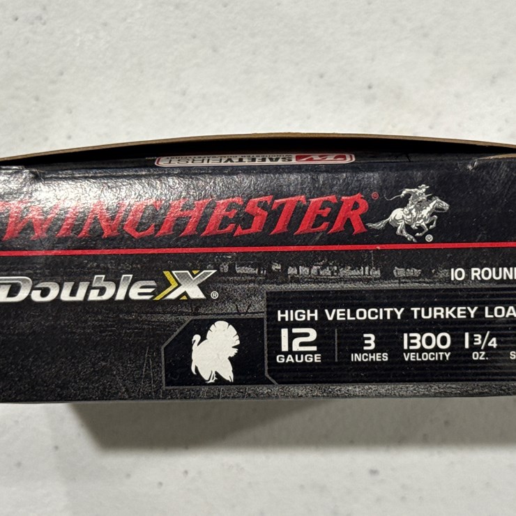 #23186 • Unused Winchester 12 Gauge Shotgun Shells