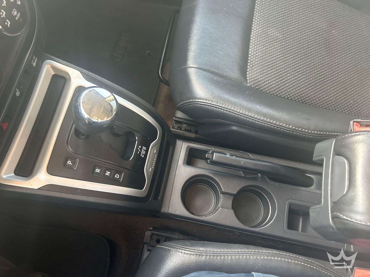 2015-jeep-compass-image-17