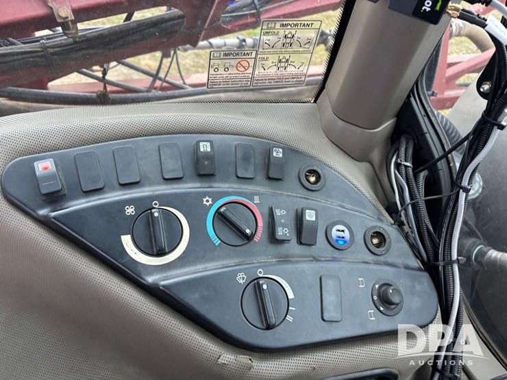 2014-case-ih-3016-image-93