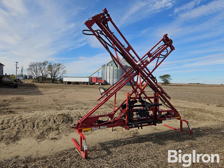 hiniker-century-60'-3-pt-sprayer-image-6