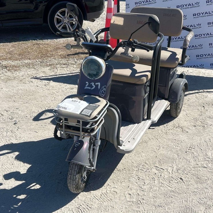 Electric tri scooter irgc40