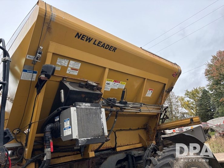 2015-ag-chem-rg1300b-image-40